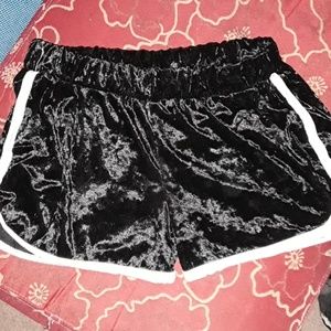Velvet shorts